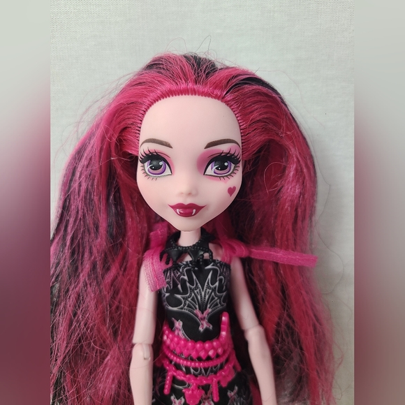 Welcome To Monster High Doll Photo Booth Ghouls Draculaura - Picture 2 of 5